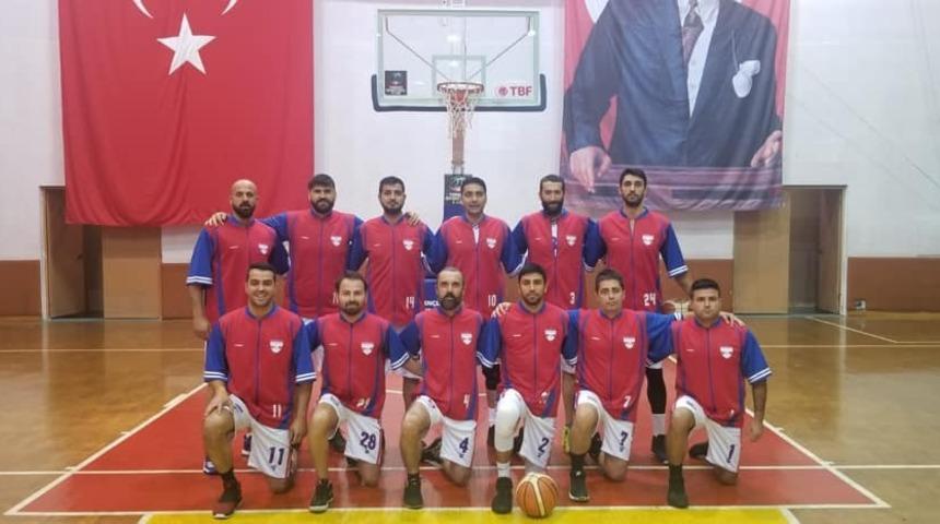 S&ouml;ke iki takımıyla aynı ligde m&uuml;cadele ediyor