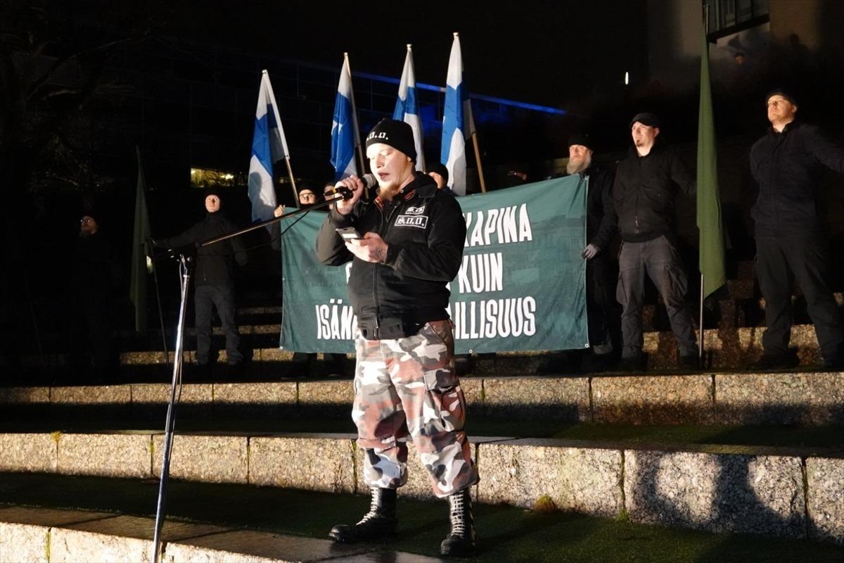 Finlandiya'da Bağımsızlık G&uuml;n&uuml; kutlamaları ırk&ccedil;ı g&ouml;sterilerin g&ouml;lgesinde kaldı