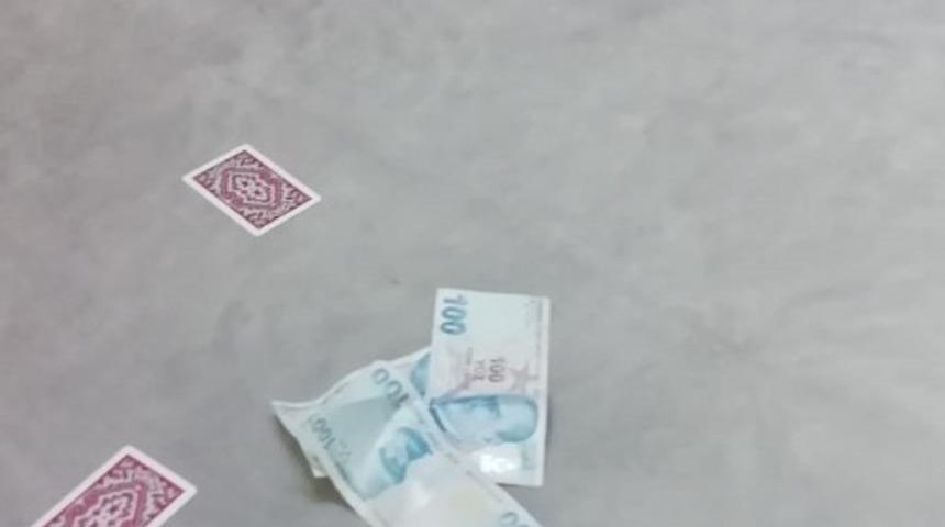 Malatya&rsquo;da kumar oynatan iş yerine baskın