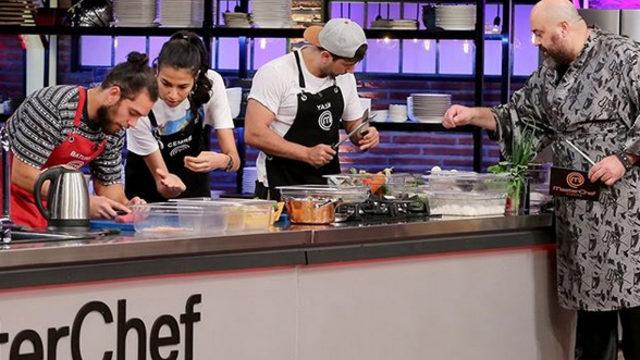 MasterChef'te kim elendi? Renkli kişiliğiyle dikkat çeken yarışmacı veda etti! İşte MasterChef 6 Aralık son bölümde yaşananlar