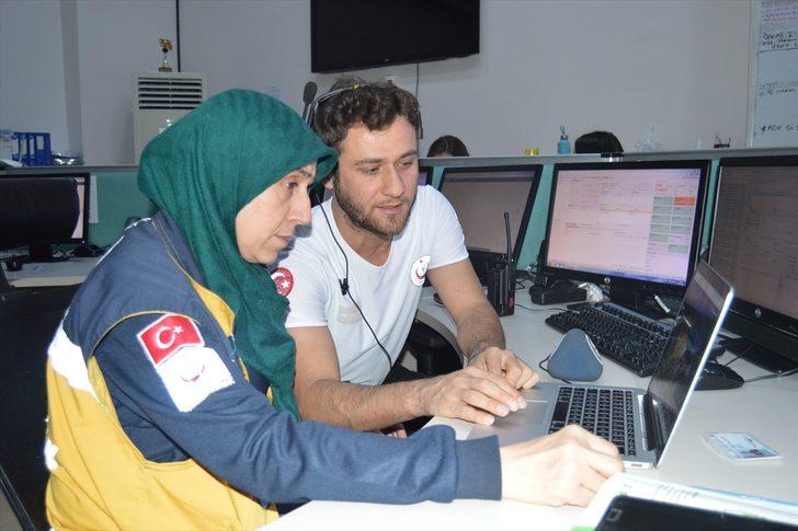 112 Acil Sağlık çalışanları AA'nın "Yılın Fotoğrafları" oylamasına katıldı G3