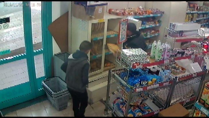 Başkentte 'poşet' operasyonu! 93 kadını dolandırmaya çalışan 2 şüpheli suçüstü yakalandı G2