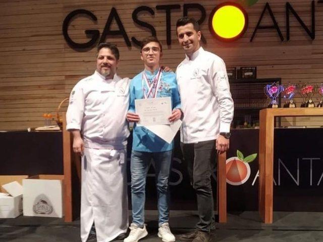 Yoncalı Meslekî ve Teknik Anadolu Lisesi mutfak yarışmasında Türkiye ikincisi