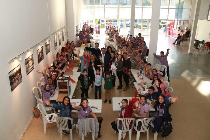 Eski eşyalar yeni oyuncaklara dönüştü G5