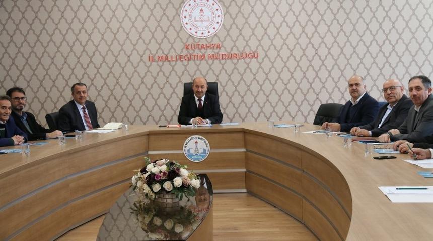 K&uuml;tahya&rsquo;da Meslek&icirc; ve Teknik Anadolu Lisesi M&uuml;d&uuml;rleri toplantısı