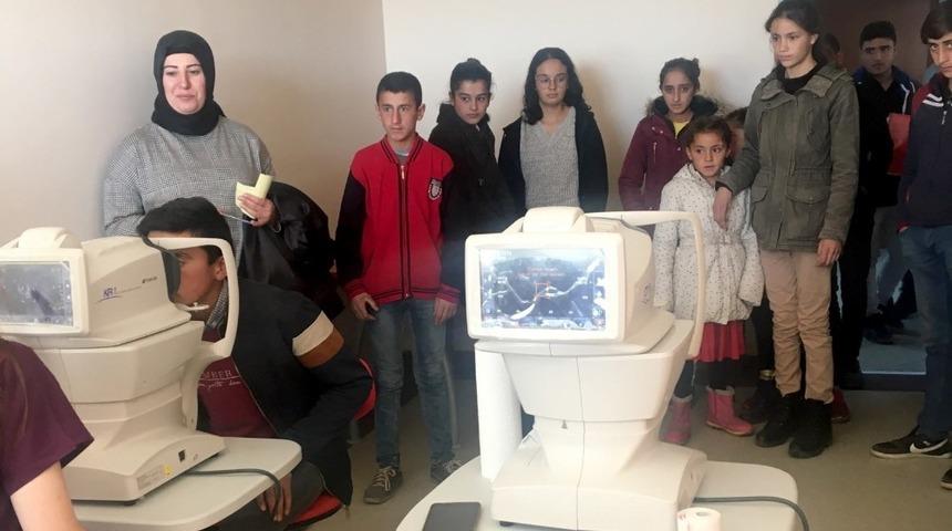 Ardahan&rsquo;da &ldquo;Bir &Ccedil;ocuk Bir D&uuml;nya Projesi&rdquo; kapsamında 100 &ccedil;ocuğa g&ouml;z muayenesi yapıldı