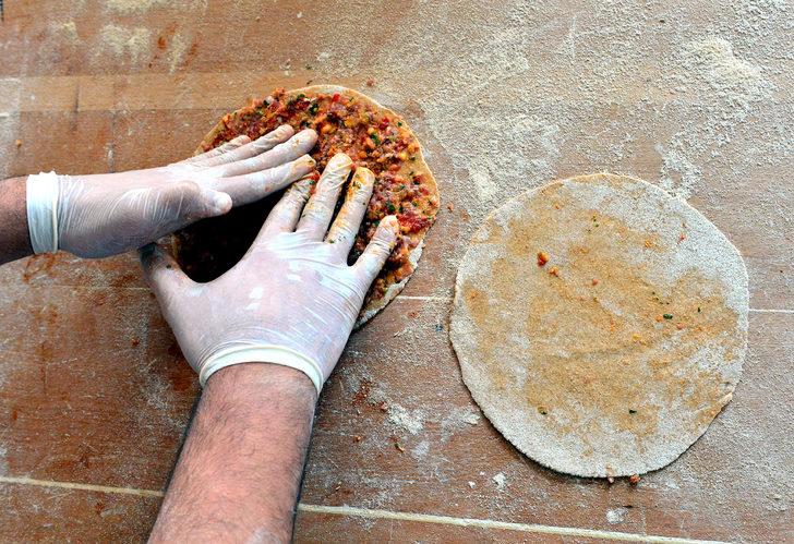 Kanserden koruyan siyez buğdayından lahmacun