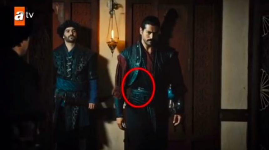 Kuruluş Osman'da Burak Özçivit'in kuşağındaki detay sosyal medyaya damga vurdu