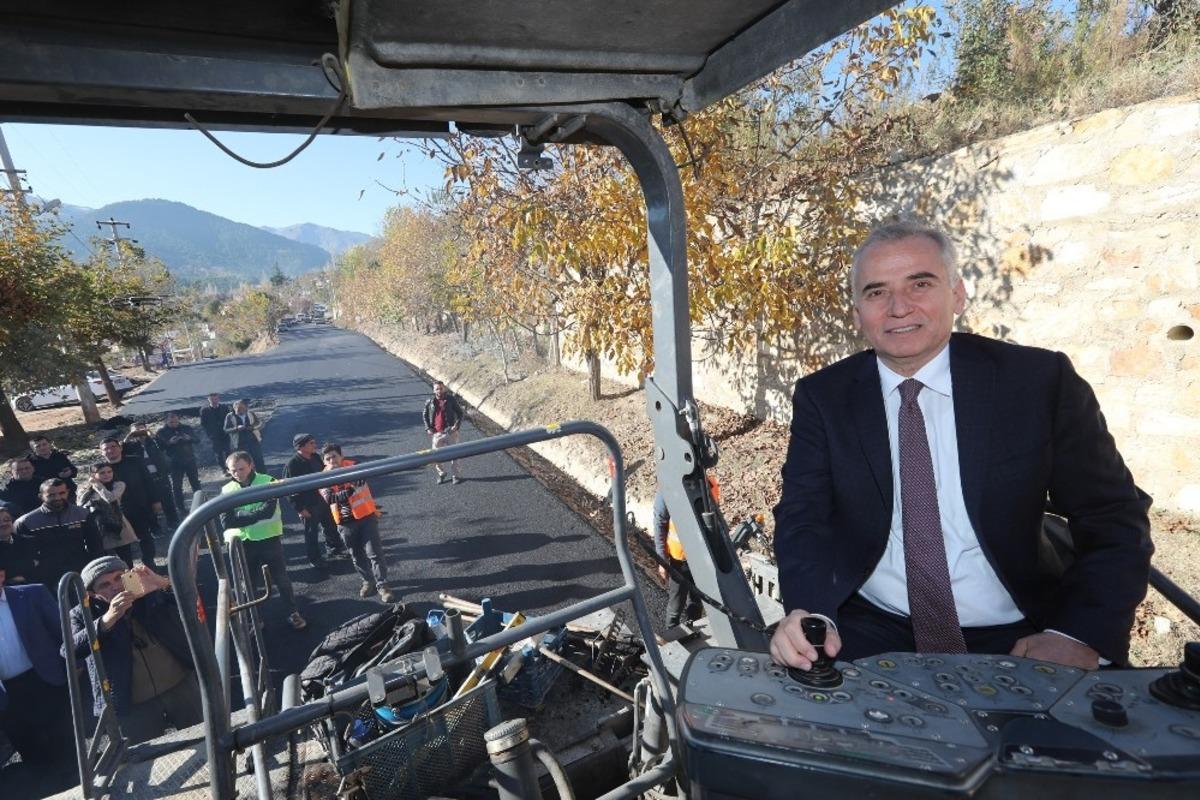 Başkan Zolan, Babadağ&rsquo;da alt yapı &ccedil;alışmalarını denetledi