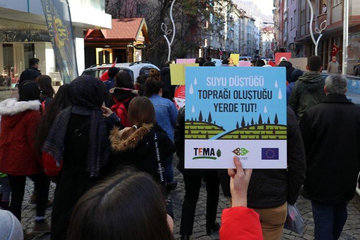 Gümüşhane’de TEMA Vakfı tarafından erozyona dikkat çekmek için yürüyüş düzenlendi G5