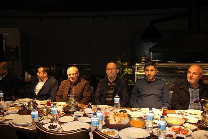 Ahlatcı, STK’larla bir araya geldi G4