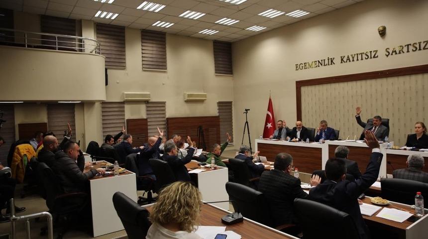 Meclis’te 12 madde görüşüldü