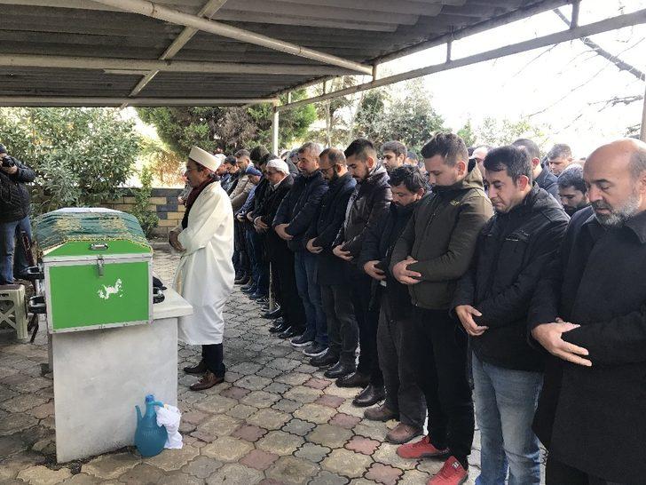 Siyanür ile intihar eden genç son yolcuğuna uğurlandı G2