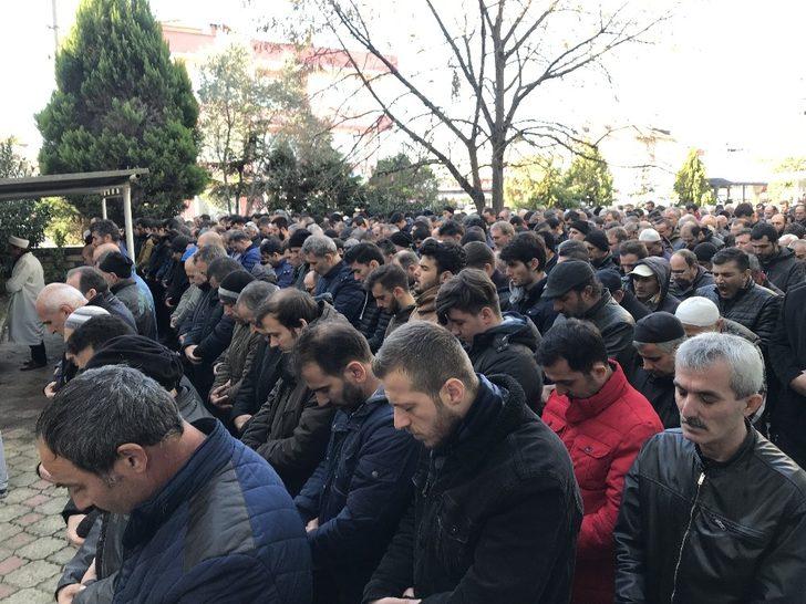 Siyanür ile intihar eden genç son yolcuğuna uğurlandı G3