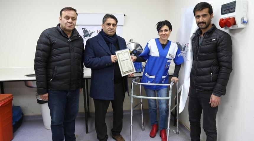 Hayvan severlerden sterilizasyon cihazı hediye edildi