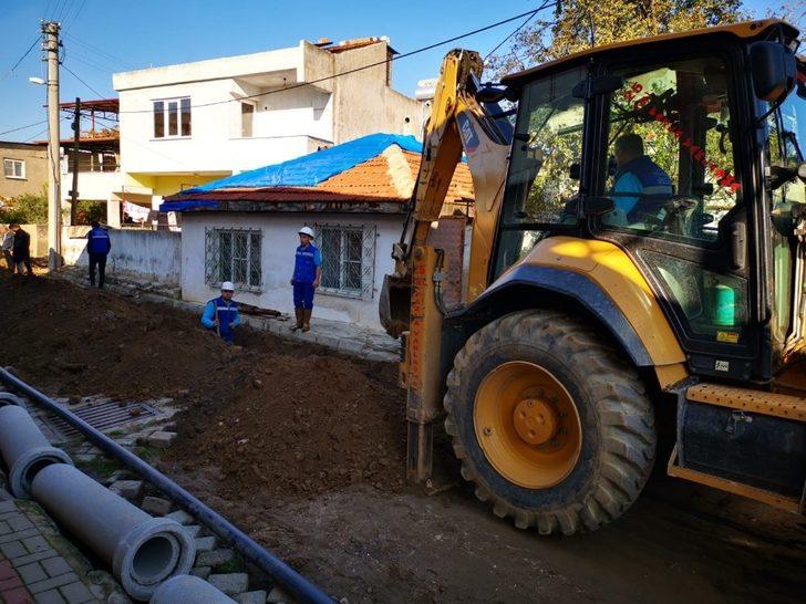 Aydın Büyükşehir, Nazilli Yeşilyurt Mahallesi’nin altyapısını yeniliyor G4