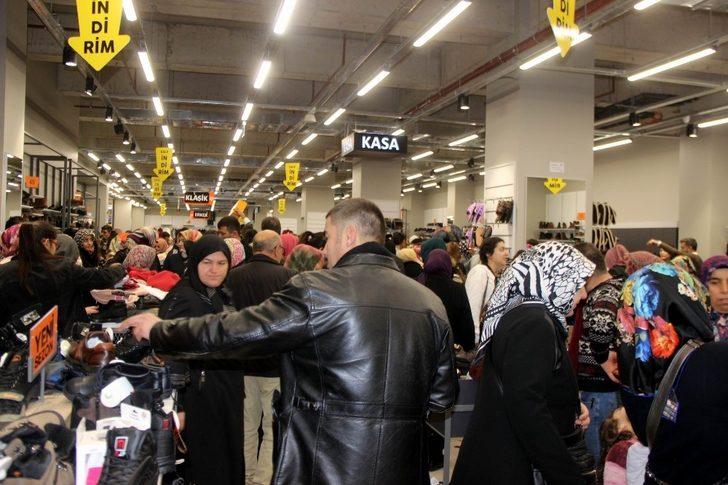 KAYSERmall Outlet’te indirimli alışveriş yoğunluğu G5
