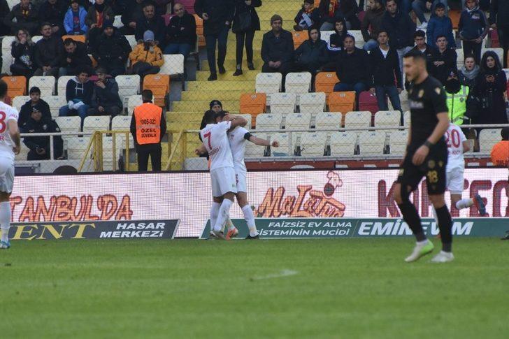ÖZET | Yeni Malatyaspor 1-3 Sivasspor maç sonucu G3