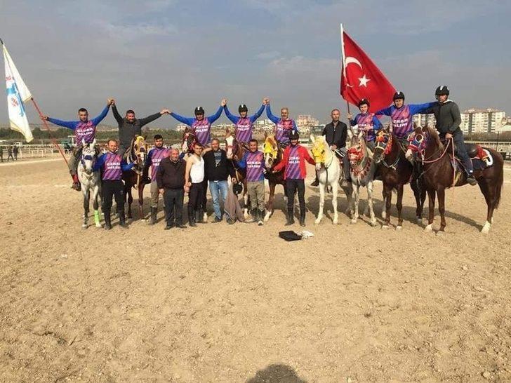 Atlı Cirit Şampiyonası’nda Uşaklı takımlardan büyük başarı G1