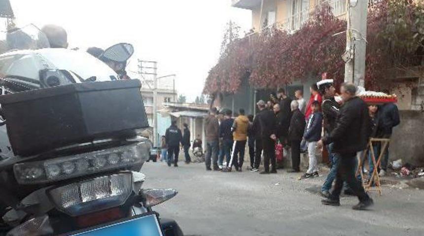 Pompalı tüfekle kahvehaneye saldırı: 1 ölü, 2 yaralı 