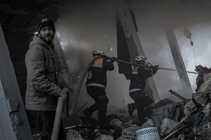 Rejim güçleri İdlib'i bombaladı: 20 ölü, 50 yaralı G4