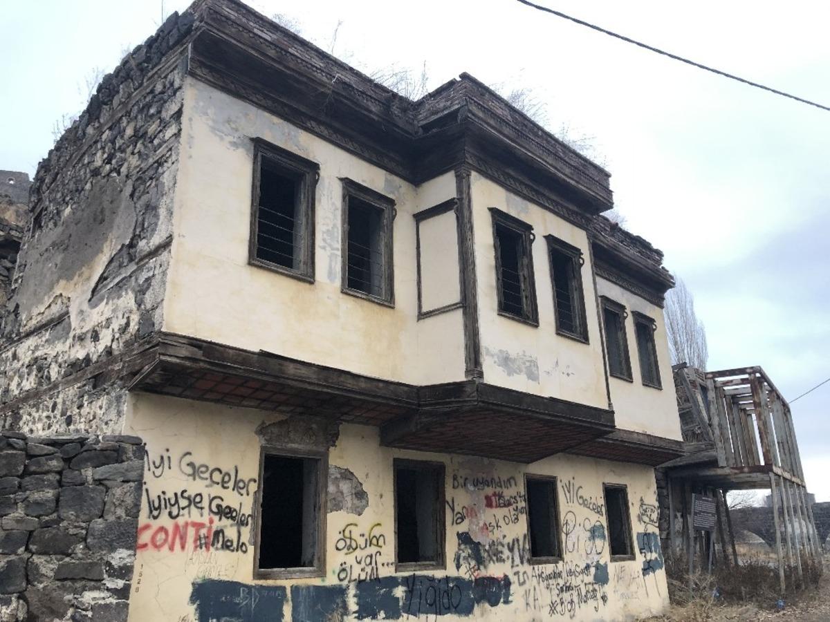 Tarihi Ahmet Tevfik Paşa Konağı&rsquo;nın sahibi kim?