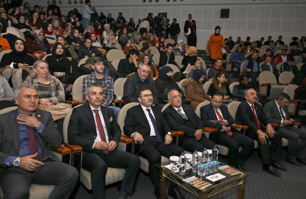 Atat&uuml;rk &Uuml;niversitesi&rsquo;nde g&ouml;&ccedil; ve uyum ele alındı