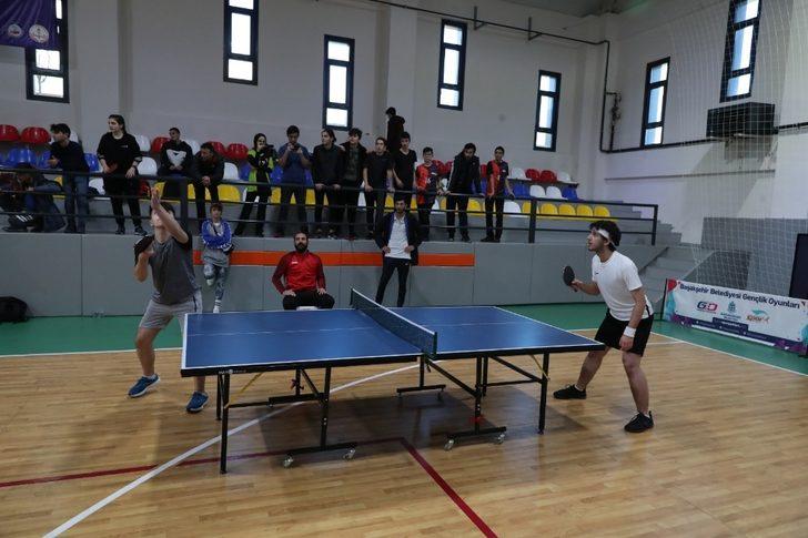 Pinpon topunu takip etmekte zorlandılar G3