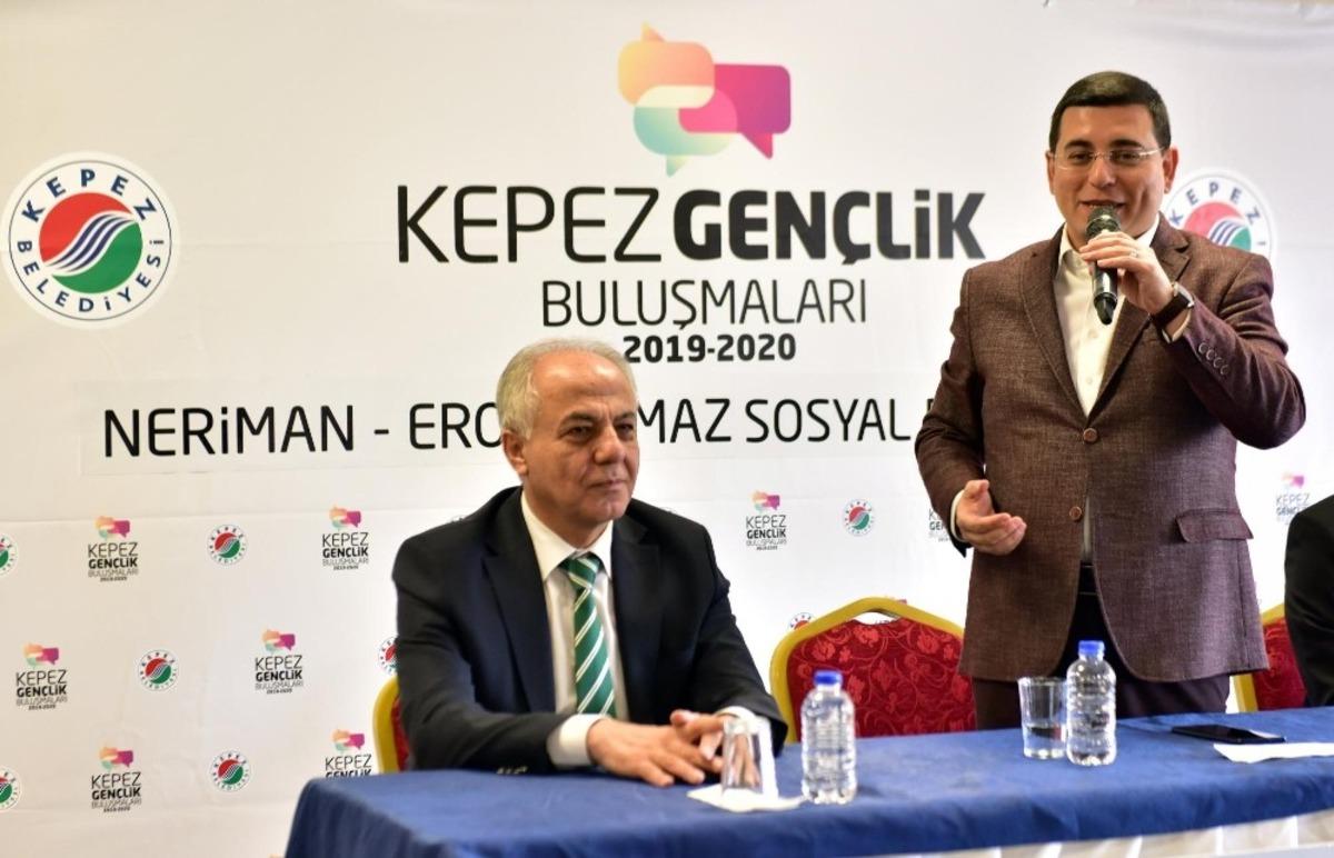Başkan T&uuml;t&uuml;nc&uuml;&rsquo;n&uuml;n gen&ccedil;lik buluşmaları