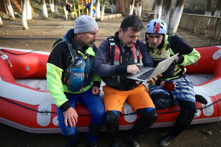 AA'nın Yılın Fotoğrafları oylamasında raftingciler "Raftingin zorlu parkuru"nu seçti G2