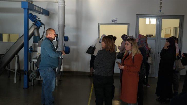 Sultanhisar’da kadın çiftçiler zeytinyağı işletmesini gezdi G1
