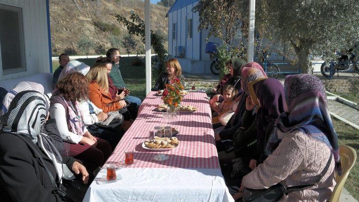 Sultanhisar’da kadın çiftçiler zeytinyağı işletmesini gezdi G2