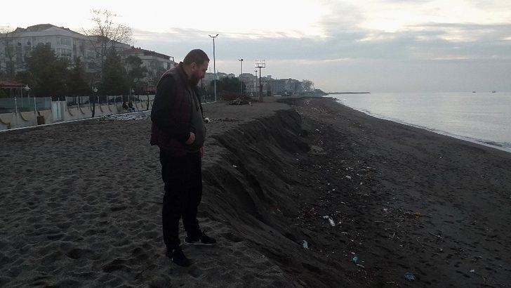 Akçakoca sahilinde vatandaşları şaşırtan görüntü G2