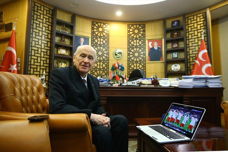 Bahçeli, 'Yılın Fotoğrafları' oylamasına katıldı! İşte o kareler G2