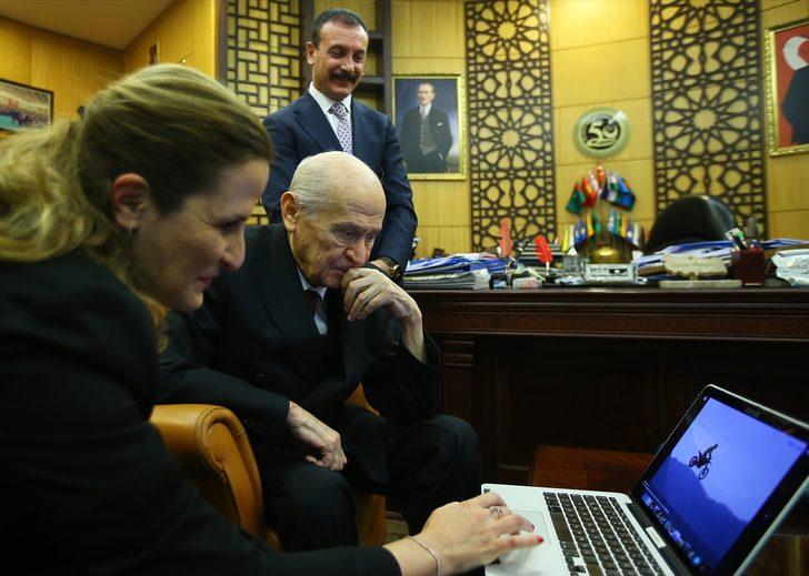 Bahçeli, 'Yılın Fotoğrafları' oylamasına katıldı! İşte o kareler G5