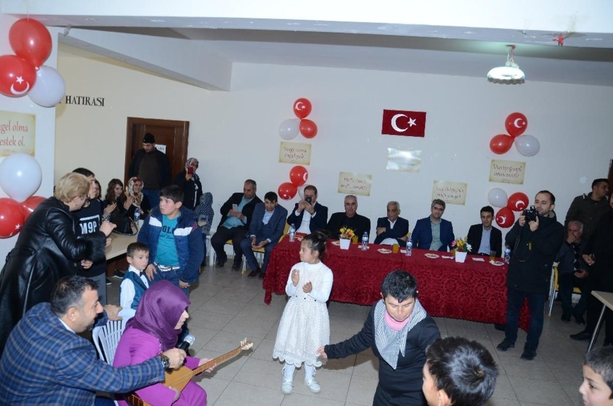 Engellilere d&uuml;zenlenen program ilgi g&ouml;rd&uuml;