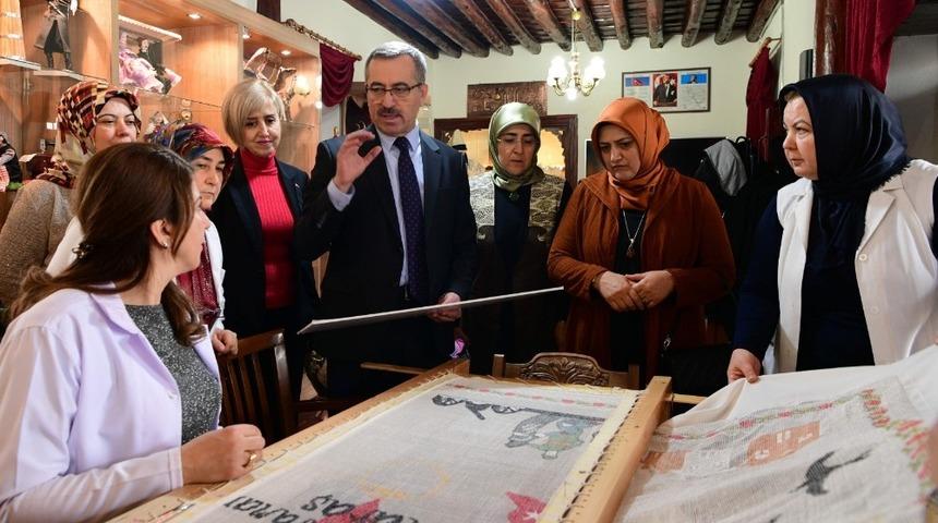 Olgunlaşma Enstit&uuml;s&uuml;nden 100. yıla &ouml;zel tasarım