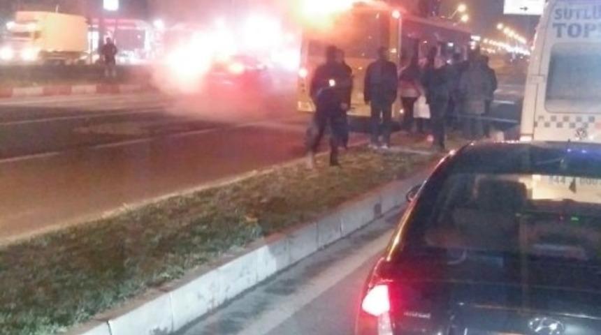 Otob&uuml;s yangını korkuttu