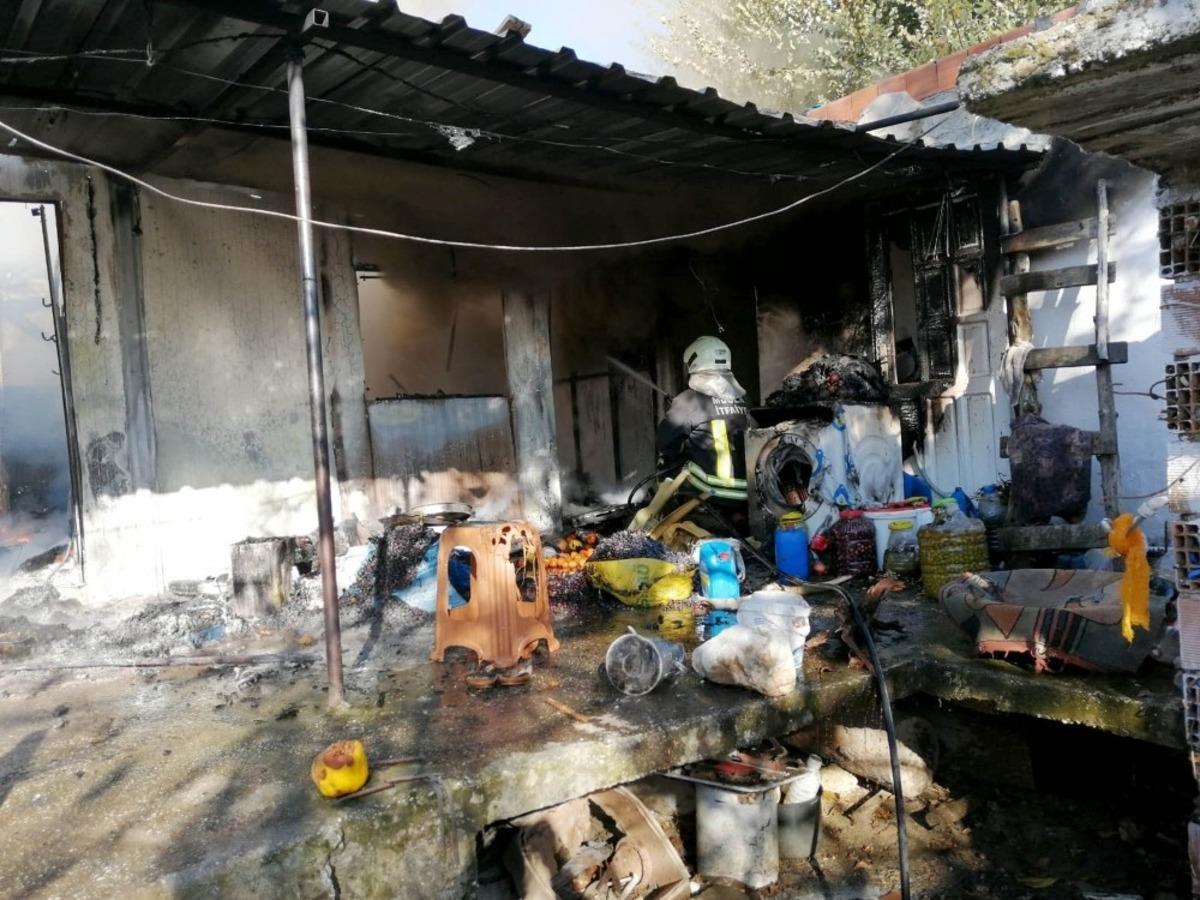 Seydikemer&rsquo;de prefabrik evde &ccedil;ıkan yangın korkuttu