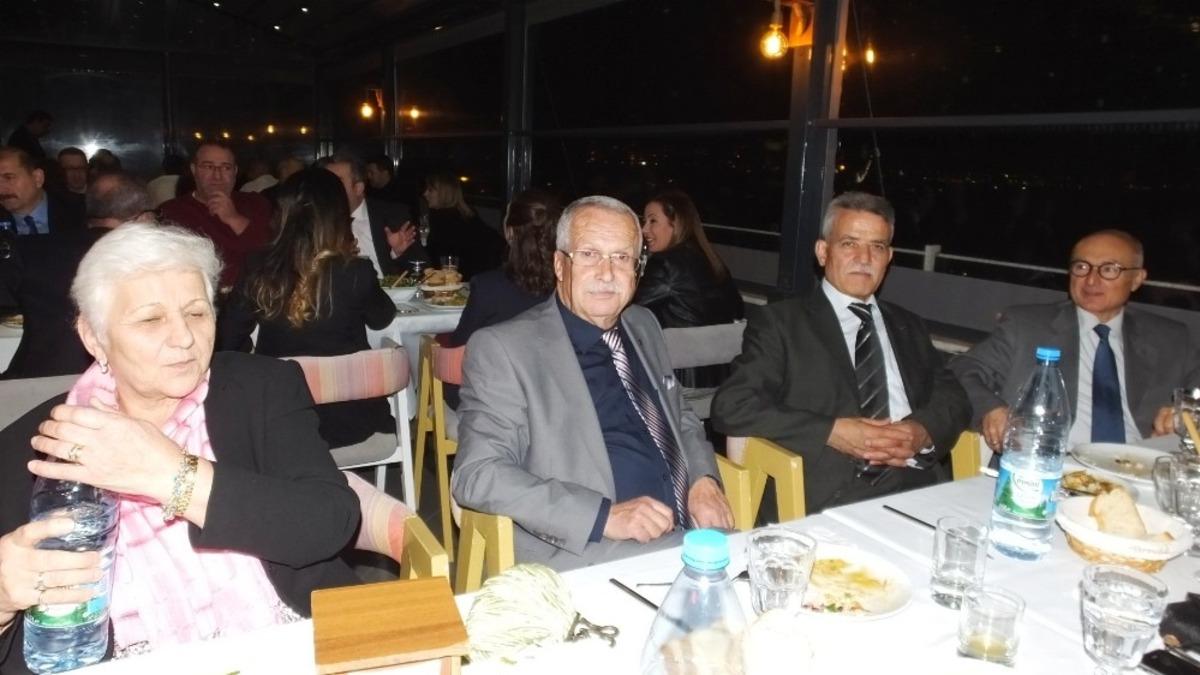 Yeni y&ouml;netim kurulu başkan ve &uuml;yeleri d&uuml;zenlenen yemekte tanıştı