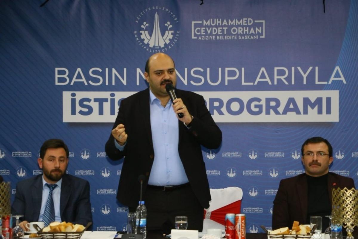 Başkan Orhan basınla istişare etti