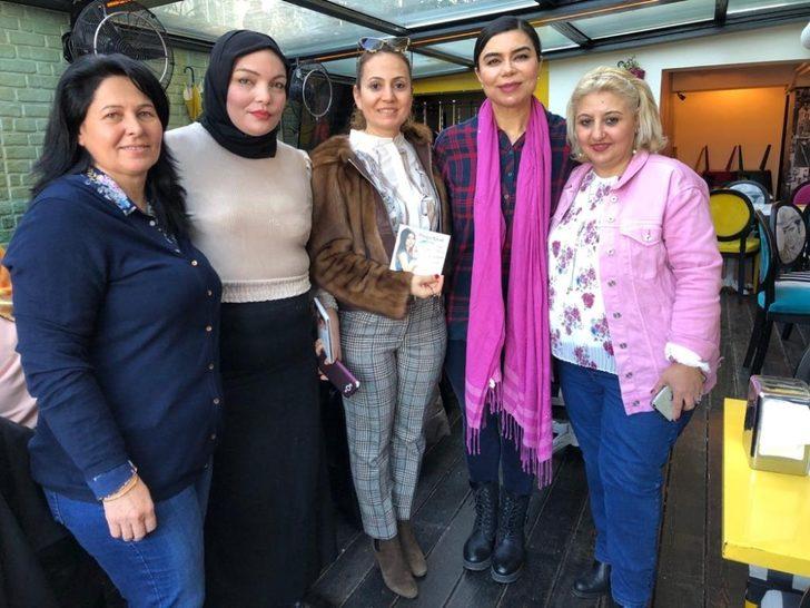 Duygu Koçak Çorumlu kadınlarla kahvaltıda buluştu G2