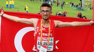 Ayetullah Aslanhan'dan gümüş madalya