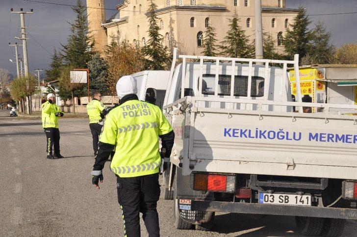 Şuhut’ta sürücülere alkol denetimi G3