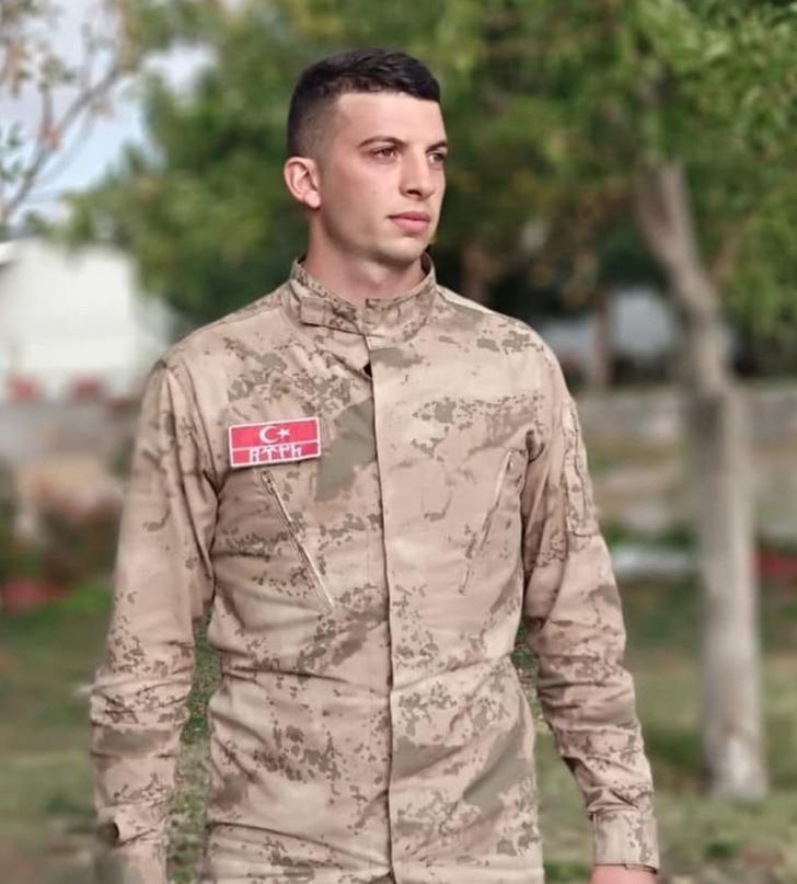 Sivas'ta feci ölüm! Arkadaşları gözlerine inanamadı G5