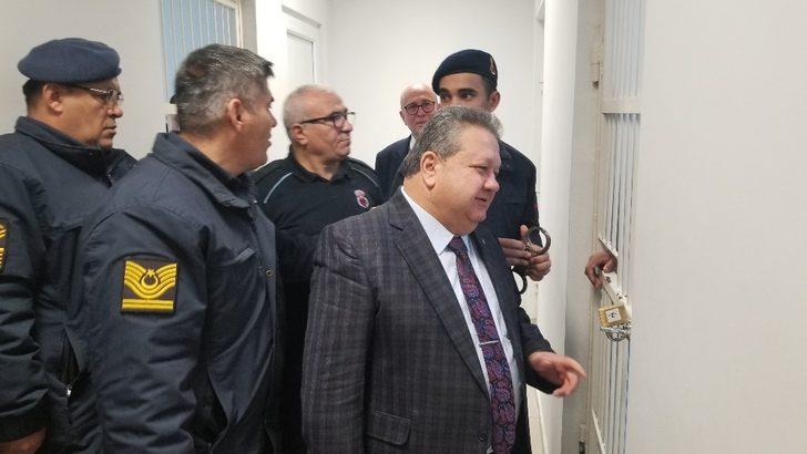 Manisa İl İnsan Hakları Kurulu üyeleri, hastanede mahkum ve tutuklu bölümünü inceledi G5