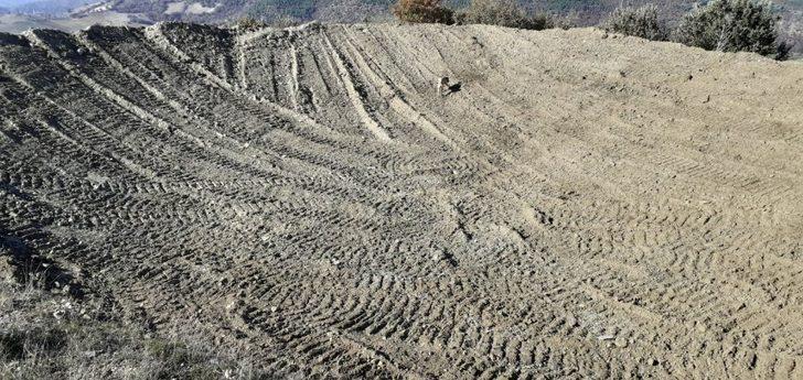Manisa’da hayvan su içme ve sulama göletlerine bakım G1