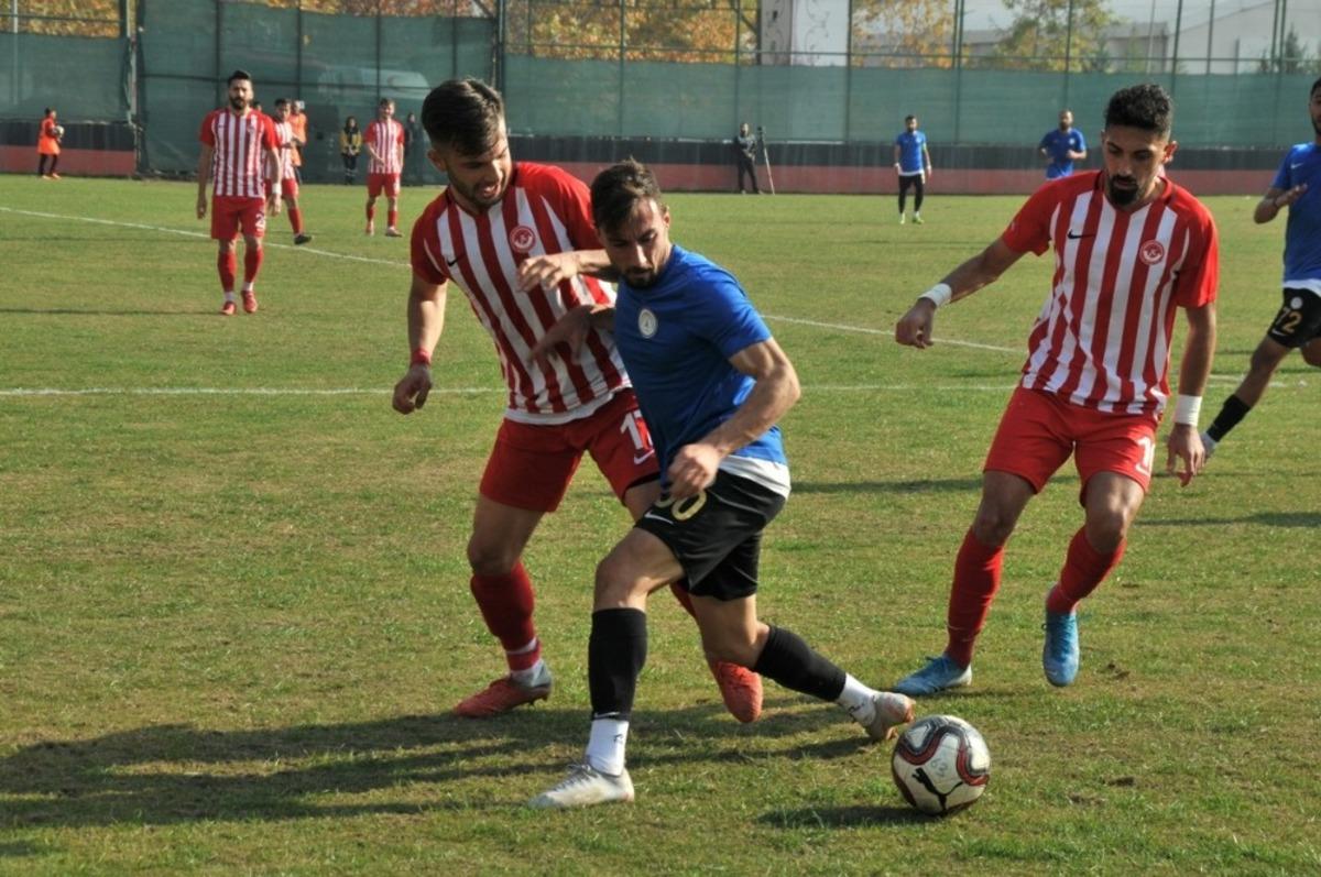 Karak&ouml;pr&uuml; Belediyespor 3 puanı tek golle aldı
