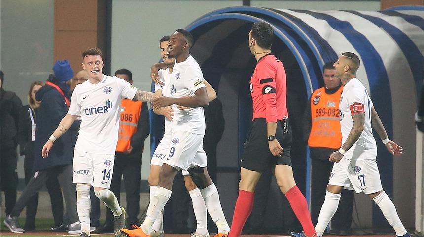 Kasımpaşa galibiyet hasretini 5 maça çıkardı