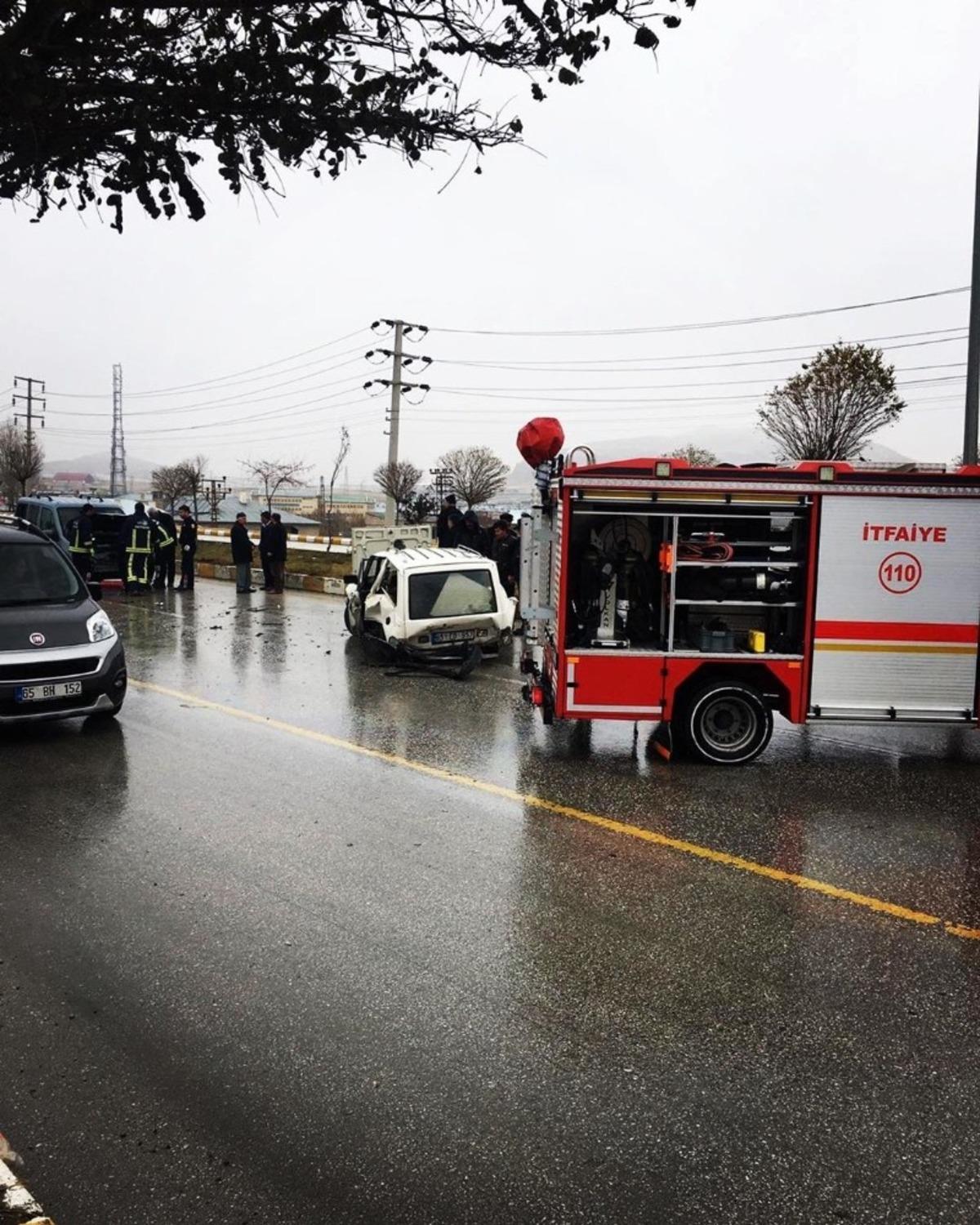 Van&rsquo;da trafik kazası: 2 yaralı